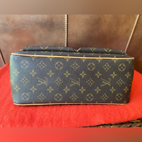 Authentic Louis Vuitton Viva Cite GM in monogram - Picture 8 of 11